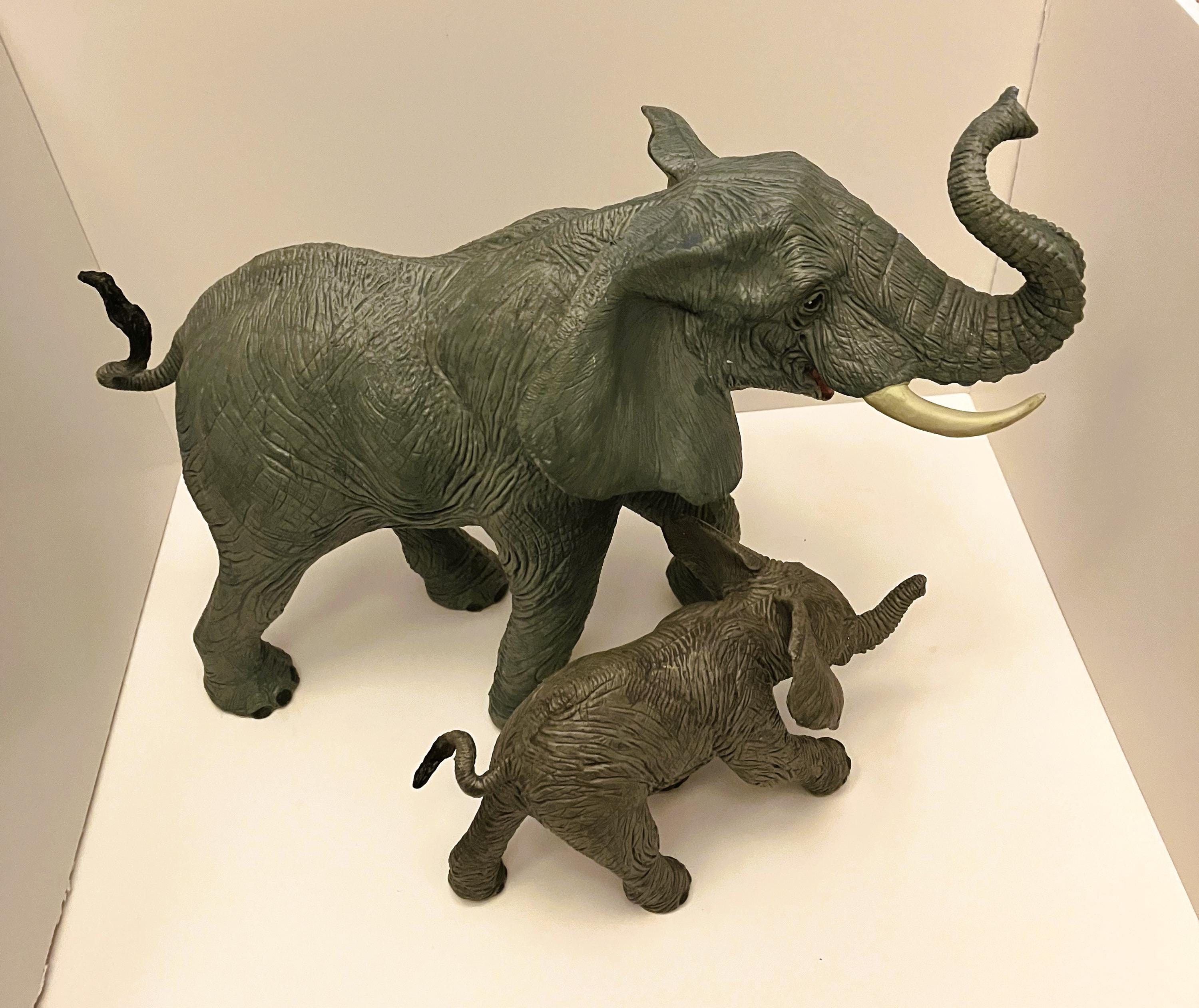Safari Ltd Vintage 1994 Large Adult Elephant With Baby Set Solid