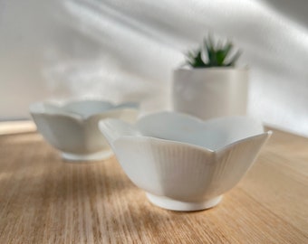 Vintage White Ceramic Porcelain Lotus Flower Nesting Bowl | Set of 2 Small Bowls