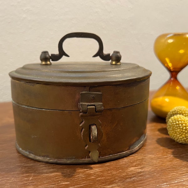 Vintage Handcrafted Brass Trinket Box with clasp and handle | Decorative Crafts Inc. | Made in India