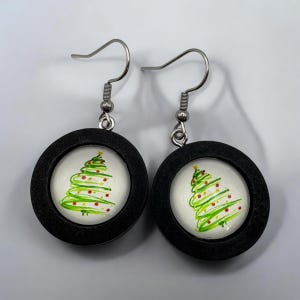 Festive Christmas Tree Earrings – Handcrafted Holiday Jewelry Gift
