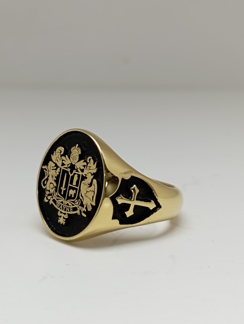 family crest ring,family icon ring,family icon ring family ring image 5