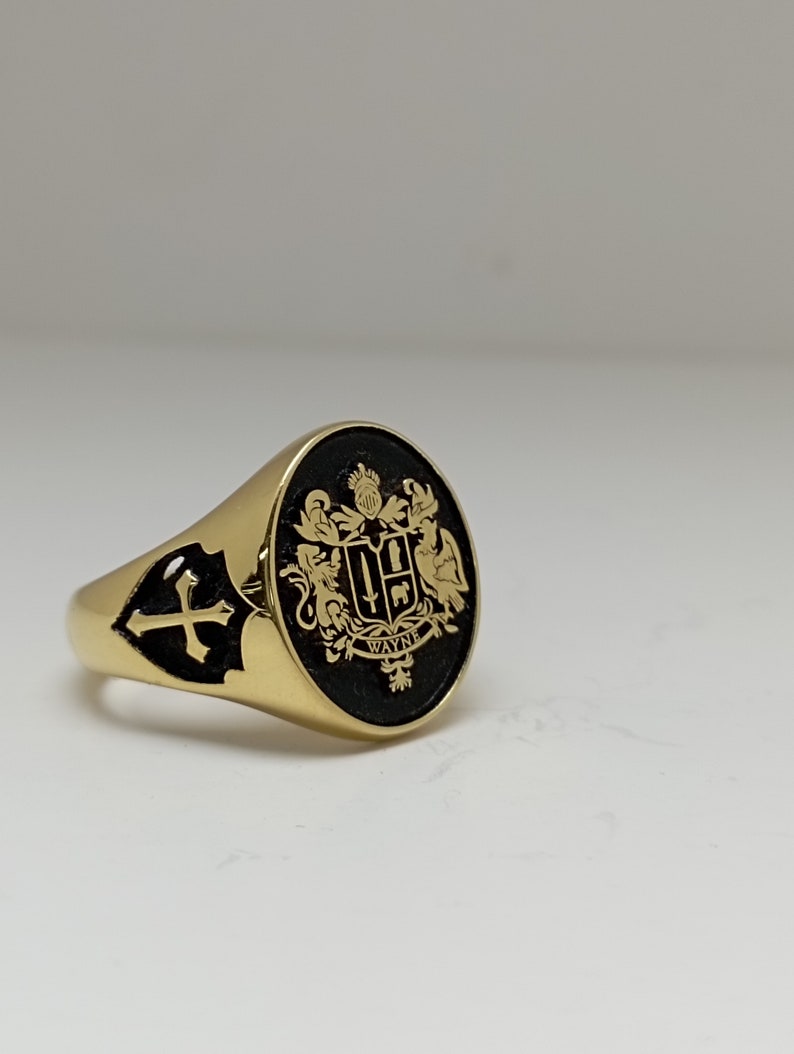 family crest ring,family icon ring,family icon ring family ring image 4