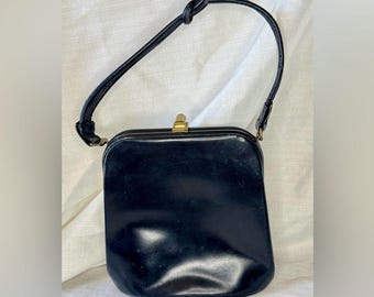 COACH Vintage Sheridan Navy / Tan Trim Pebbled Leather Shoulder