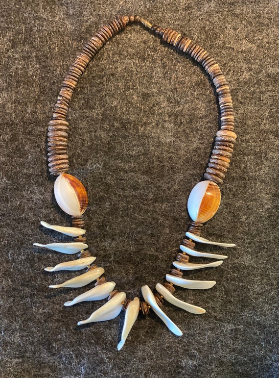 Seashells and Wood Necklace