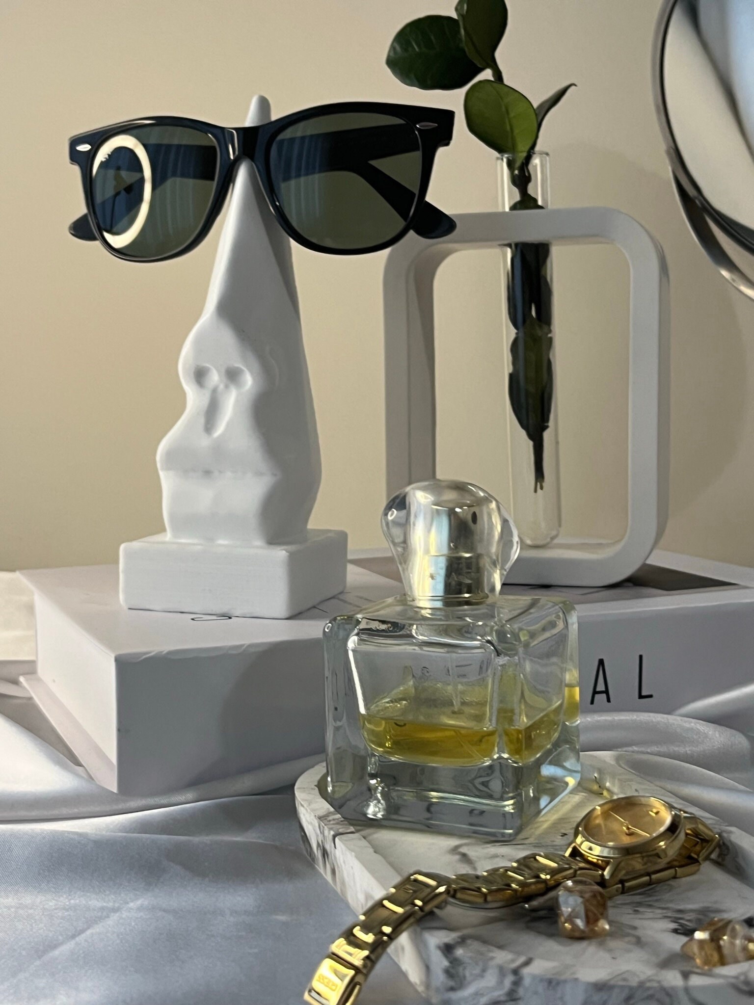 Glasses Holder Nose Style, Office Gift, Individualized 3D Printed