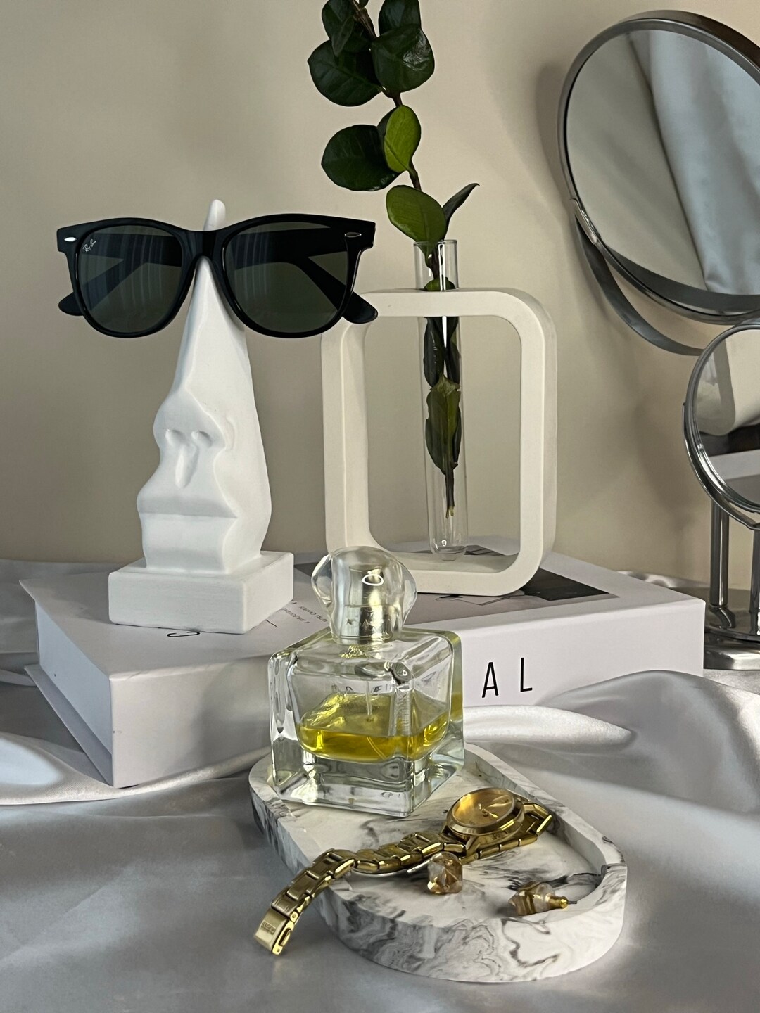 Glasses Holder Nose Style, Office Gift, Individualized 3D Printed