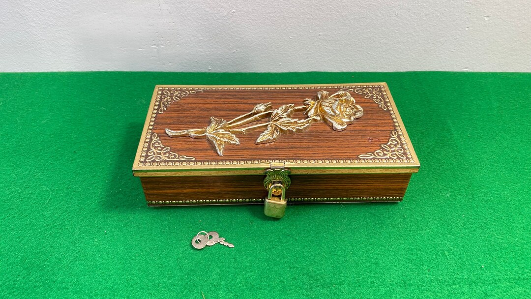 Vintage Tin Jewelry Box With Key Storage Keepsake Box Etsy