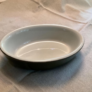 Vintage Hall Casserole - Au Gratin Dish Ovenware  707