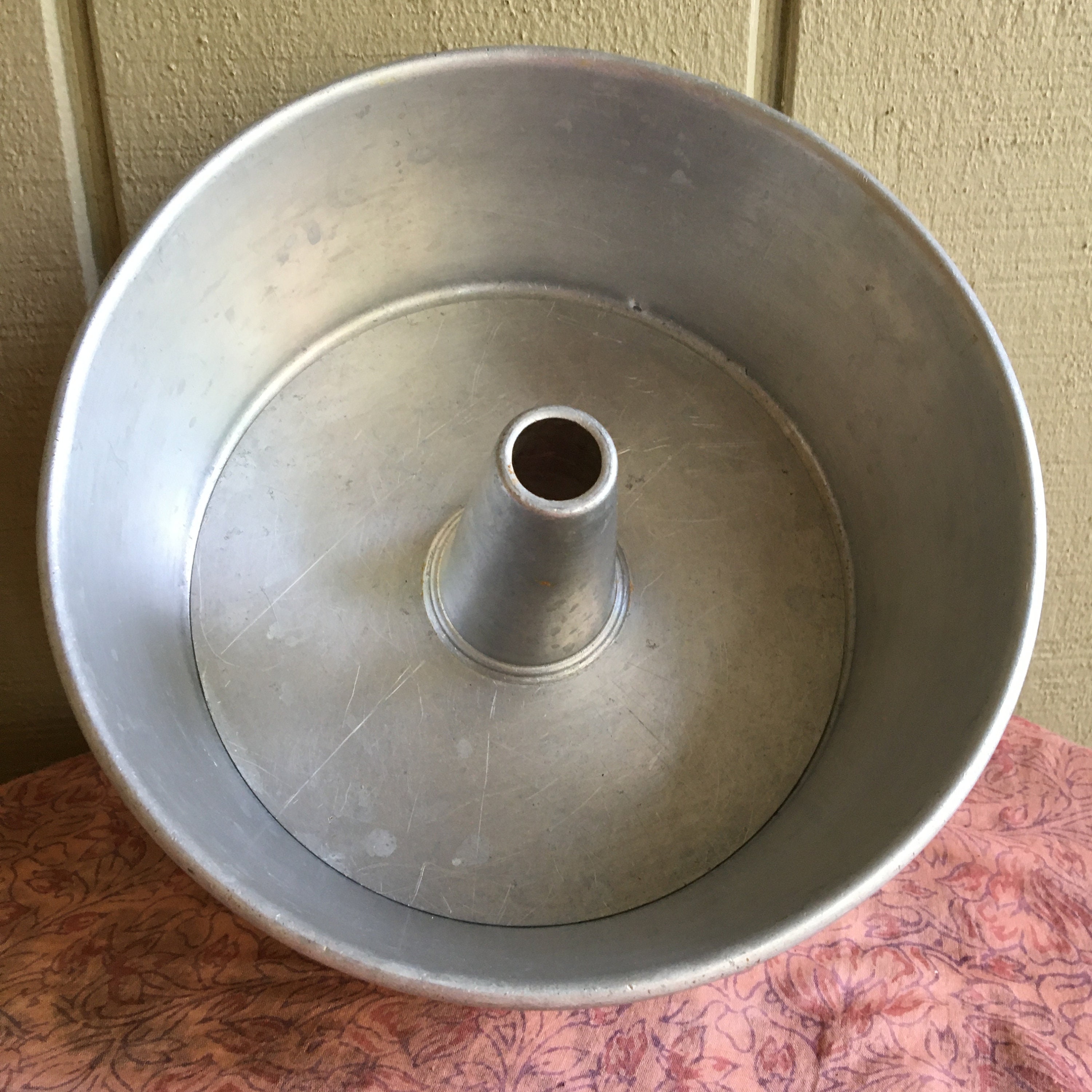 Vintage Wear-ever Square Bundt Pan Aluminum Two Piece Tube 