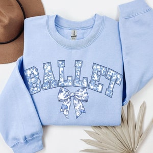 Toile Bow Ballet Sweatshirt for Ballerina Crewneck Ballet Core Aesthetic Pullover Blue Coquette Sweatshirt Gift-for-Dancer Gift-for Dance