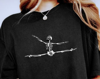 Comfort Colors Jete Skeleton Ballet Shirt for Dancer Skeleton Ballerina Tshirt for Ballet Dancer Gift Idea Skeletons Halloween T-Shirt
