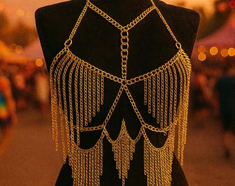 Goudkleurige bodyketting met franje – verstelbaar festivalrave-harnas