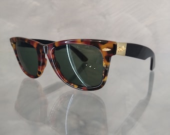 Ray Ban Vintage Sunglasses NOS - Mod. Wayfarer - Deluxe Limited Edition - New and Perfect - Very Rare - With Original Case - Made in USA