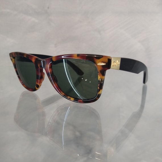 Ray Ban Vintage Sunglasses NOS - Mod. Wayfarer - Deluxe