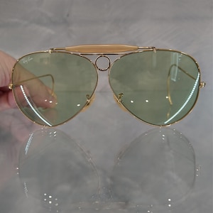 Ray Ban B&L Vintage Sunglasses NOS - Mod. Shooter - Col. Gold - 62 - Original Green Changeables Lenses - With Original Case - Very Rare