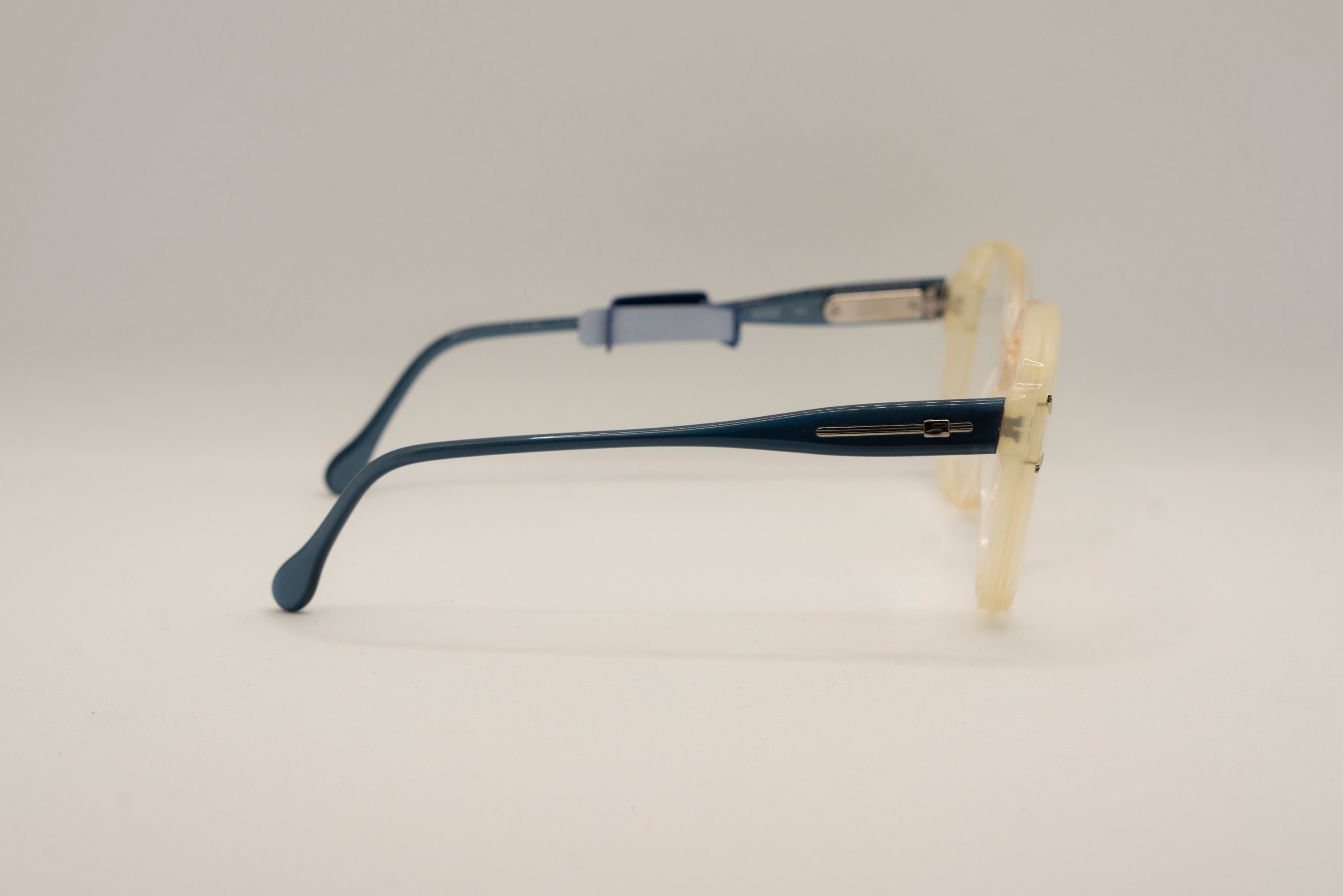 Vintage Safilo Elasta-Model: 1065 5554-Refurbished w/NEW CUSTOM GRADIENT LENSES SAFILO Elasta 552 25q 135 Vintage Glasses DEADSTOCK - Etsy main image 3