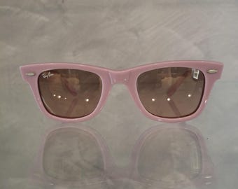 Ray Ban Vintage Sunglasses NOS - Mod. Wayfarer - Limited Edition PINK - Rare Color - With Original Case - High Quality Lenses