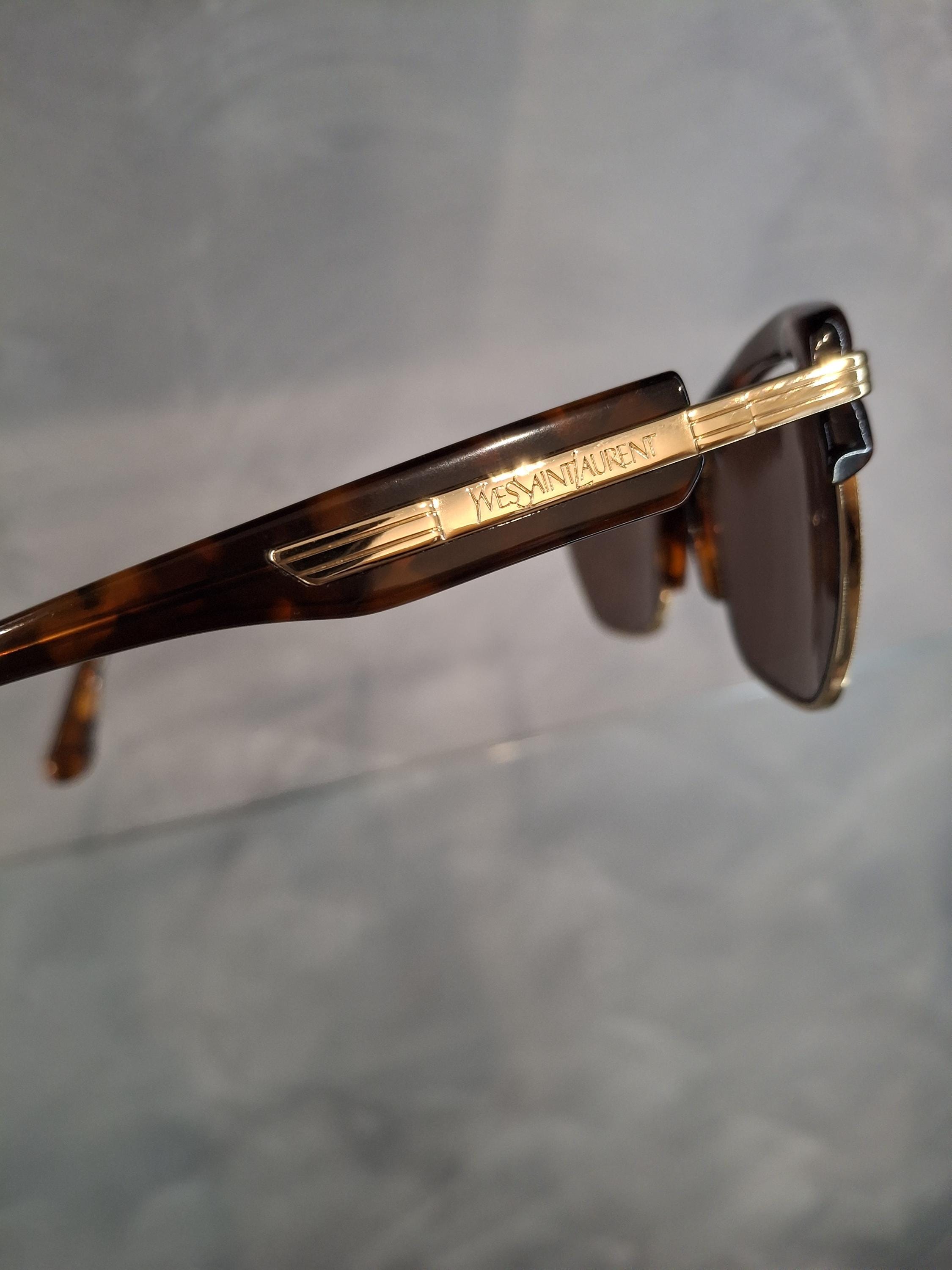 Yves Saint Laurent Vintage Sunglasses NOS - Mod. 6520 - Col. Y654