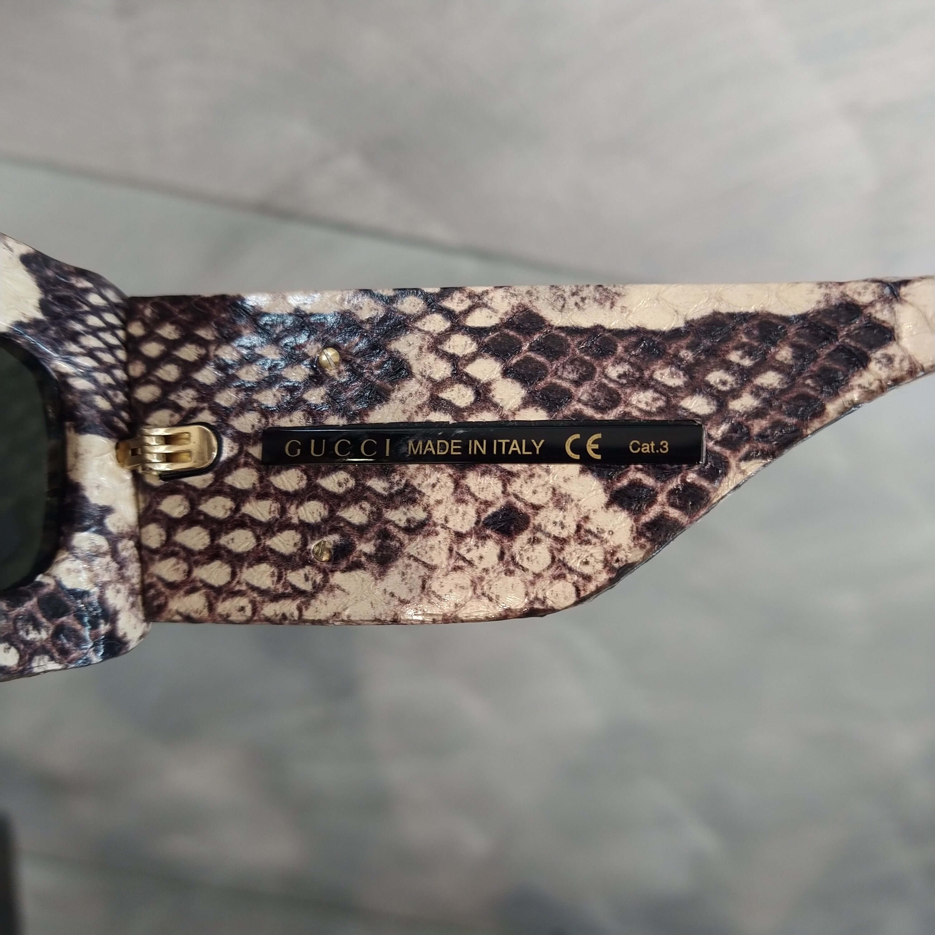 Gucci Vintage Sunglasses - Mod. GG0816S - Col. 002 - 52/22 Gucci Vintage Sunglasses - Mod. GG0816S - Col. 002 - 52/22