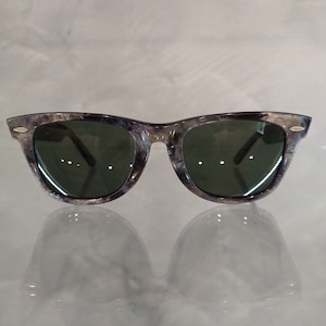Ray Ban B&L Vintage Sunglasses NOS - Mod. Wayfarer - Limited Edition - Gray Tortoise - Mineral Lenses Pre Etching - With Original Case - image 1