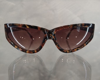 Yves Saint Laurent Vintage Sunglasses NOS - Mod. 9004 - Col. P312 - New and Perfect - High Quality Frame - Very Rare - Made in France
