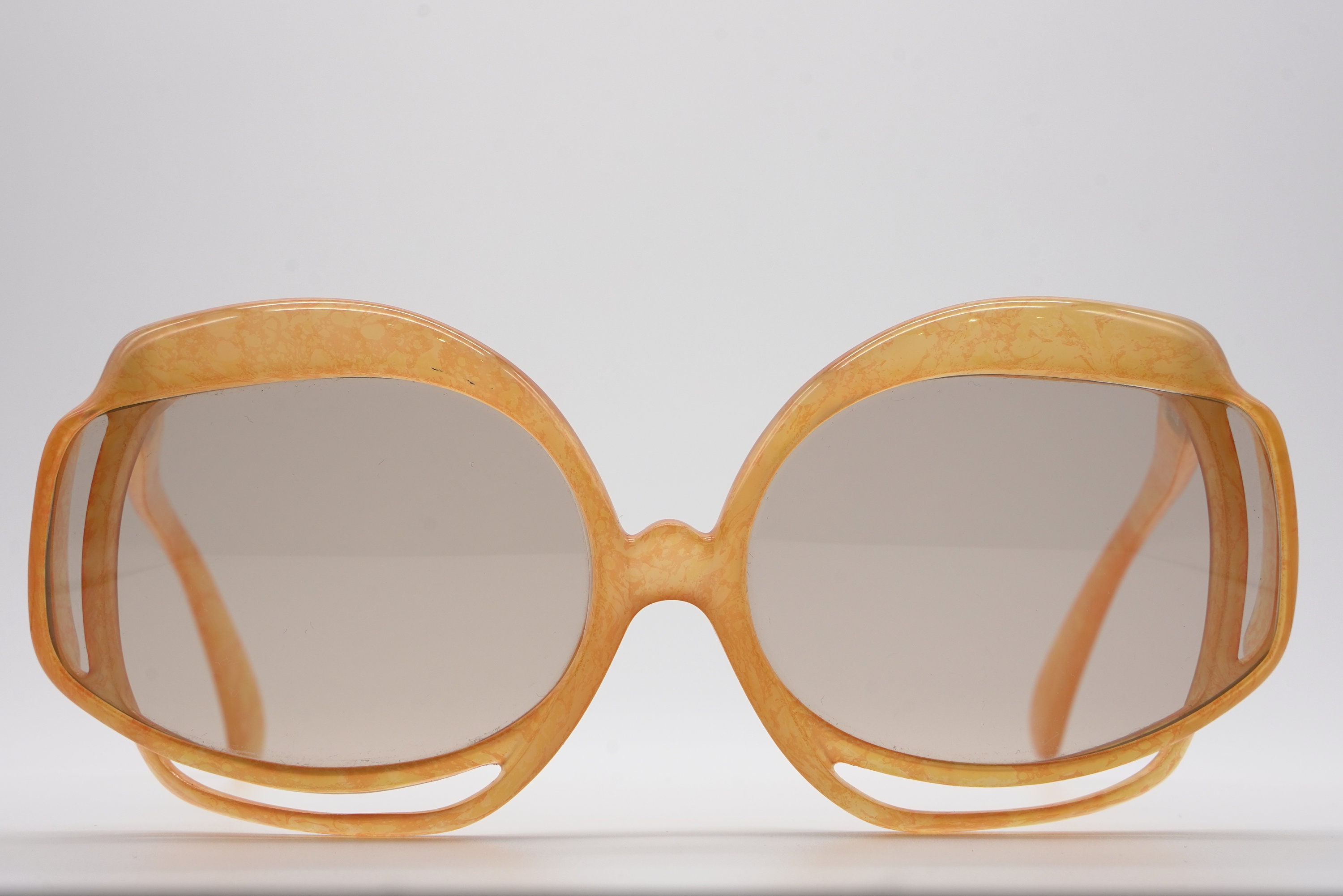Dior Vintage Sunglasses NOS Mod. 2026 Col. 30 New and perfect Made in Germany Very Rare Model and Color Collector s item