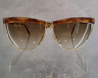 Gafas de sol Valentino Vintage NOS - Mod. V569 - Col. 303 - Nuevo - Diseño icónico - Montura de alta calidad - Con estuche original - Hecho en Italia