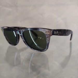 Ray Ban B&L Vintage Sunglasses NOS - Mod. Wayfarer - Limited Edition - Gray Tortoise - Mineral Lenses Pre Etching - With Original Case - image 2