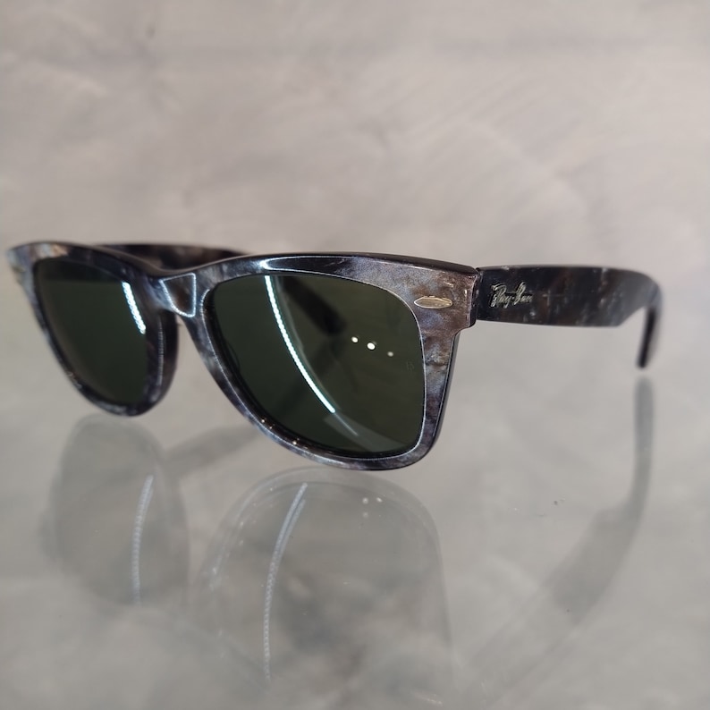 Ray Ban B&L Vintage Sunglasses NOS - Mod. Wayfarer - Limited Edition - Gray Tortoise - Mineral Lenses Pre Etching - With Original Case - image 2