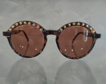 Krizia Vintage Sunglasses NOS - Mod. K07 - Col. 649 - New and Perfect - Iconic Design - Rare Color - Made in Italy