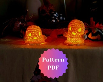 Lighted Crochet Ghost PDF Pattern Spooky Smiling Amigurumi, Written in English, US Terms