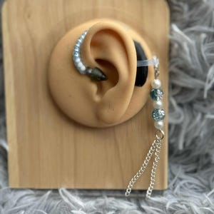 Pretty Girl Era Hearing Aid Earring – Aqua & Pearl Beaded Chain – Stylish Hearing Aid Jewelry Charms