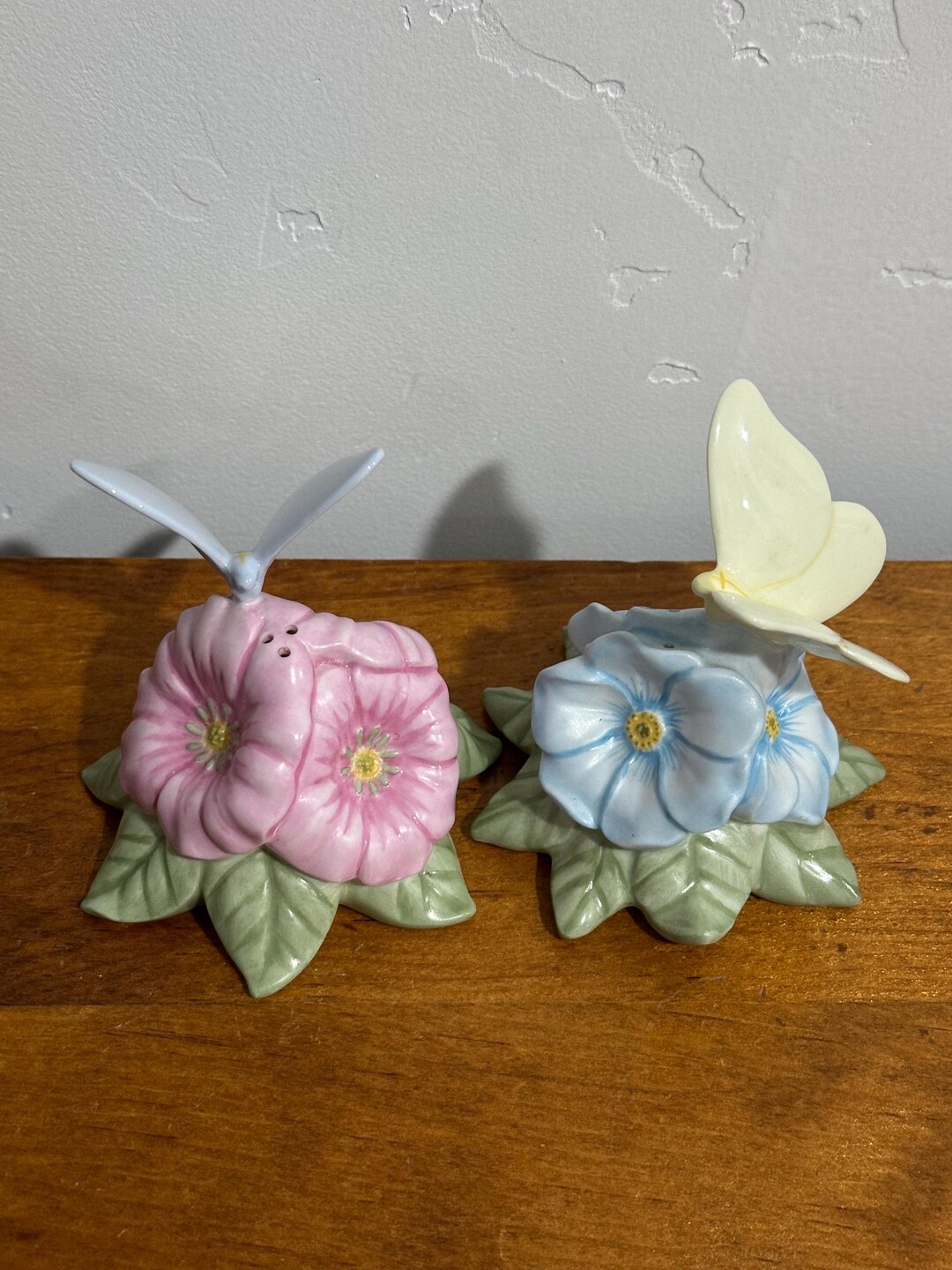Vintage Lenox Porcelain Butterfly Meadow Salt and Pepper Shaker Set - Etsy