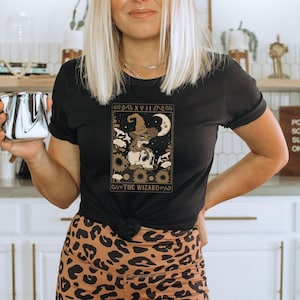 Cottagecore The Frog Wizard tarot card dark academia book lover shirt gift for her Unisex Jersey Short Sleeve Tee