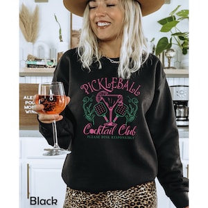 ピックルボールシャツ、面白いグラフィックTシャツ、女性用ピックルボールシャツ、ピックルボールTシャツ、彼女へのプレゼントユニセックスクルーネックスウェットシャツ