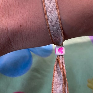 Pulseras de cinta, Pulseras de festival, Pulseras de verano, Pulseras de neón, regalo hecho a mano imagen 10