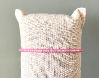 Pulsera rosa pálido, pulsera elástica, pulseras de cuentas de semillas apilables, pulsera elástica minimalista, regalo hecho a mano