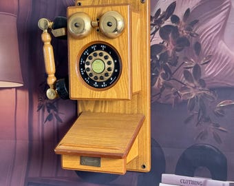 Téléphone mural classique en bois édition collector de style années 1920 avec boîte pour notes Téléphone fixe décoratif rétro, support mural à cadran rotatif