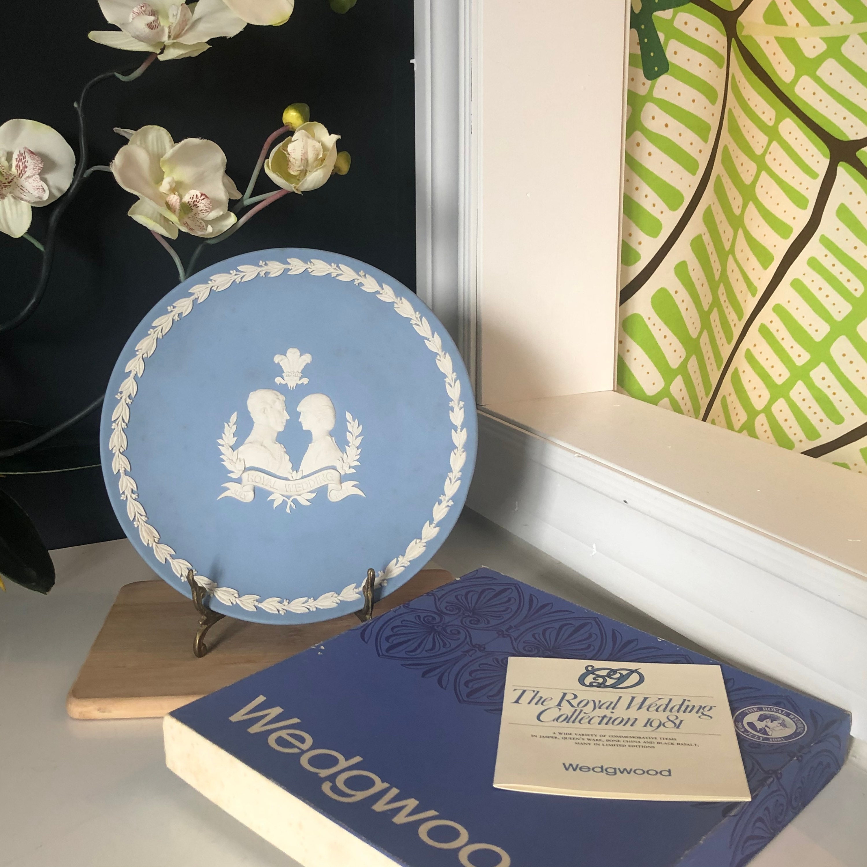 Vintage Wedgwood The Royal Wedding Prince Charles Diana 1981 8” Jasperware Plate with box collectible