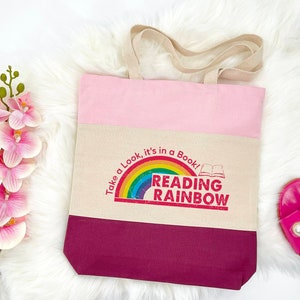 Rainbow Library Tote Bag, Book Lover Gift, Bookish Canvas Tote, Reading Rainbow, Librarian Gift, Gift For Her 画像 1