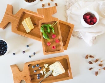 Wooden Cheese and Cracker Board Handle | Wood Charcuterie Board with Handle | Cheese & Cracker Charcuterie | Small and Medium Charcuterie