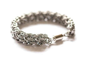 Hand Woven Chain Maille Vipera Kinged Bracelet