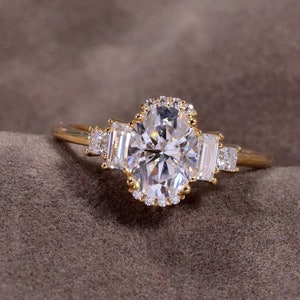 14K Solid Gold Moissanite Engagement Ring, Solid Gold Oval Cut Moissanite Promise Ring, 14K Gold Cluster Diamond Wedding Ring, Gift For Her