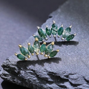 14K Gold Plated Floral Moss Agate Helix Stud, 925 Sterling Silver Flower Green Gemstone Stud, Silver Dainty Flower Tragus Cartilage Stud