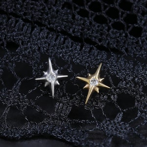 Pendiente de botón con estrella del norte bañado en oro de 14 quilates y circonita cúbica diminuta, pendiente de botón con hélice celestial en el lóbulo de la oreja en plata de ley 925, pendiente de botón con concha polar para el cartílago.