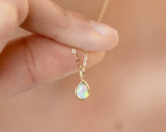 14K Solild Gold Natural Opal Necklace,Natural Opal Pendant,Teardrop Pendant.