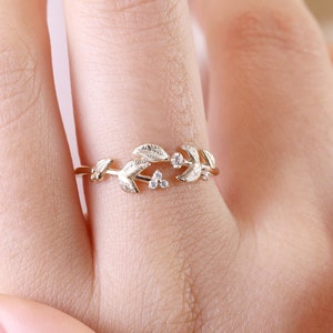 14k Solid Gold Leaf Diamond Ring, Solid Gold Leaves Thin Band Ring, 14k Gold Flower Ring, Stacking Ring, Leaf Promise Ring, Gift For Her