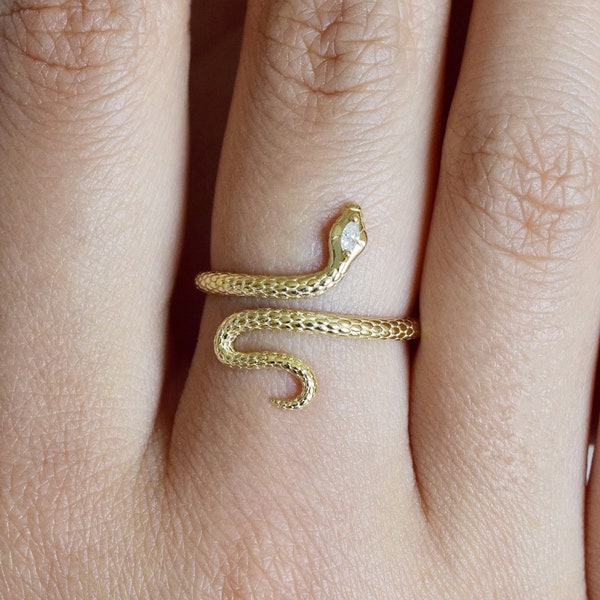 14k Solid Gold Snake Ring Moissanite Serpent Ring Handmade Ring Fashion Stackable Ring Gothic Ring Snake Jewellery Snake Statement Jewellery