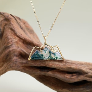 14K Solid Gold Moss Agate Necklace, Mountain Gemstone Pendent, Personalized Natural Moss Agate Pendant, Gift for Her