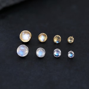 14K Gold überzogene zierliche Mondstein fadenlose Pin Ohrstecker, 925 Sterling Silber Edelstein Ohrstecker, Helix Conch Knorpel Ohrstecker, flache Rückseite Bolzen.